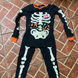 Carter’s girls Halloween pajamas